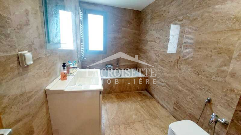 Appartement S+3 à La Soukra